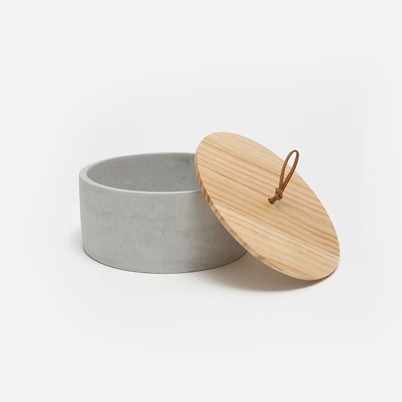 Lid Box in concrete & ash
