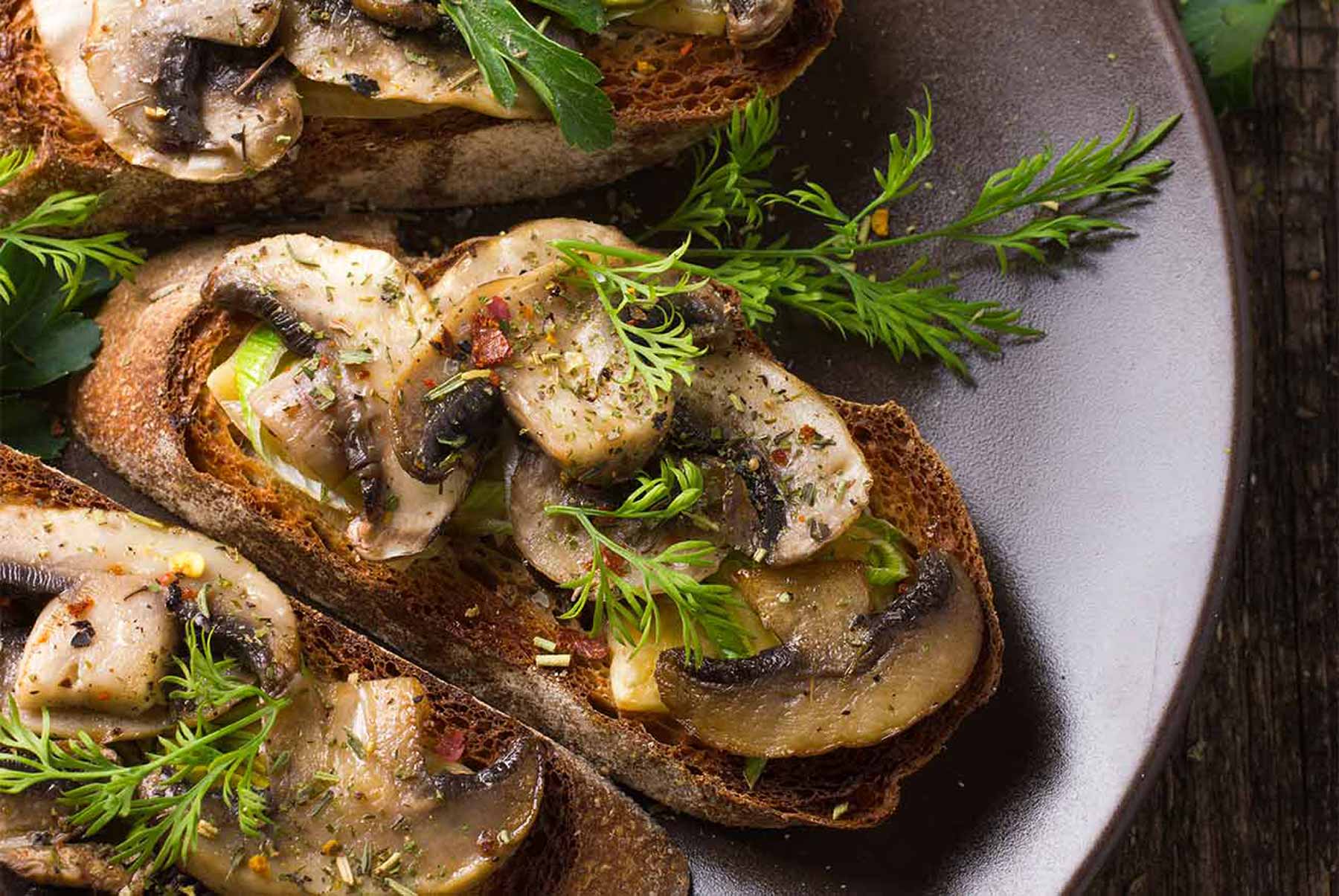 Mushrooms on toast