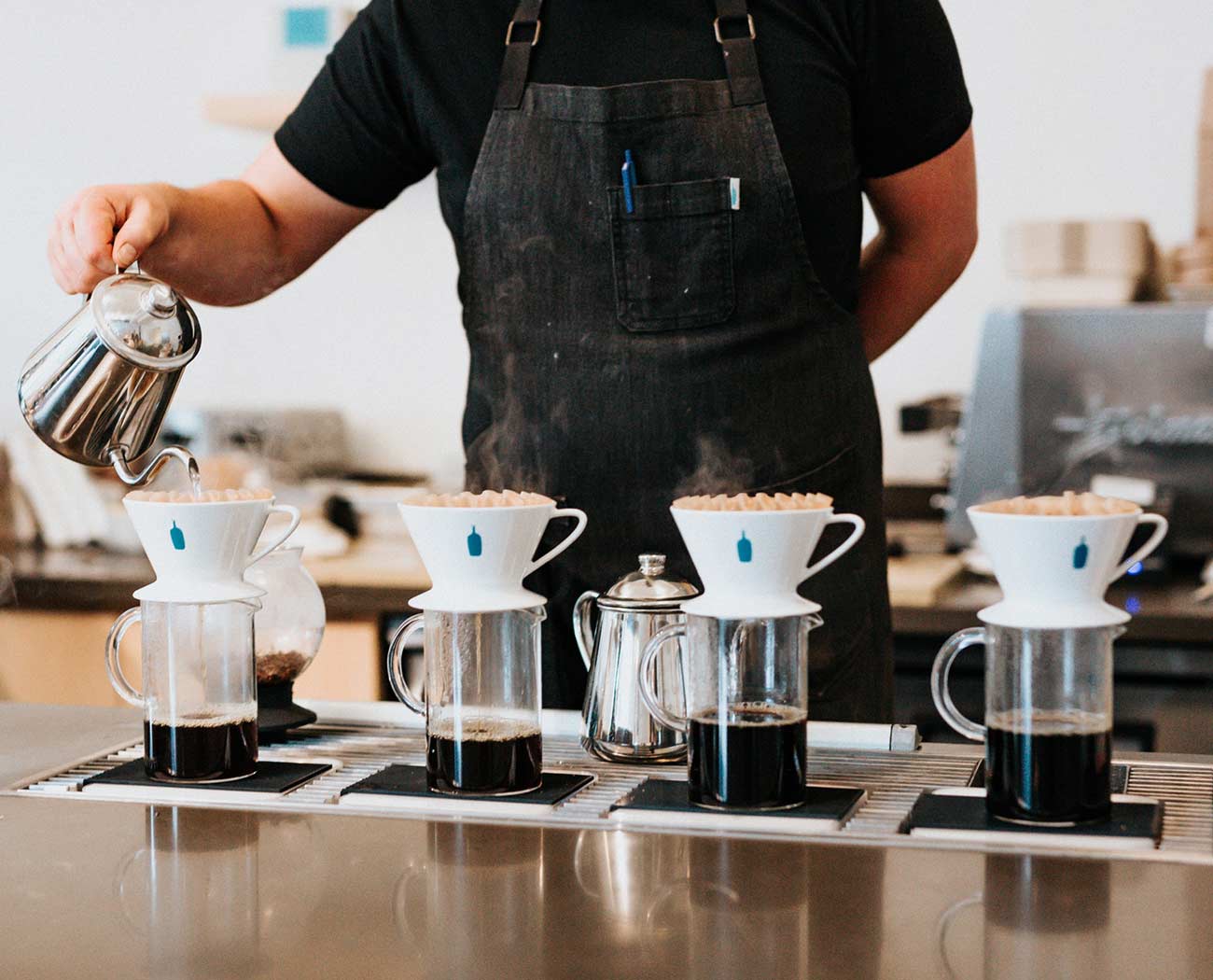 Chemex Coffee Maker: Clean And Bright
