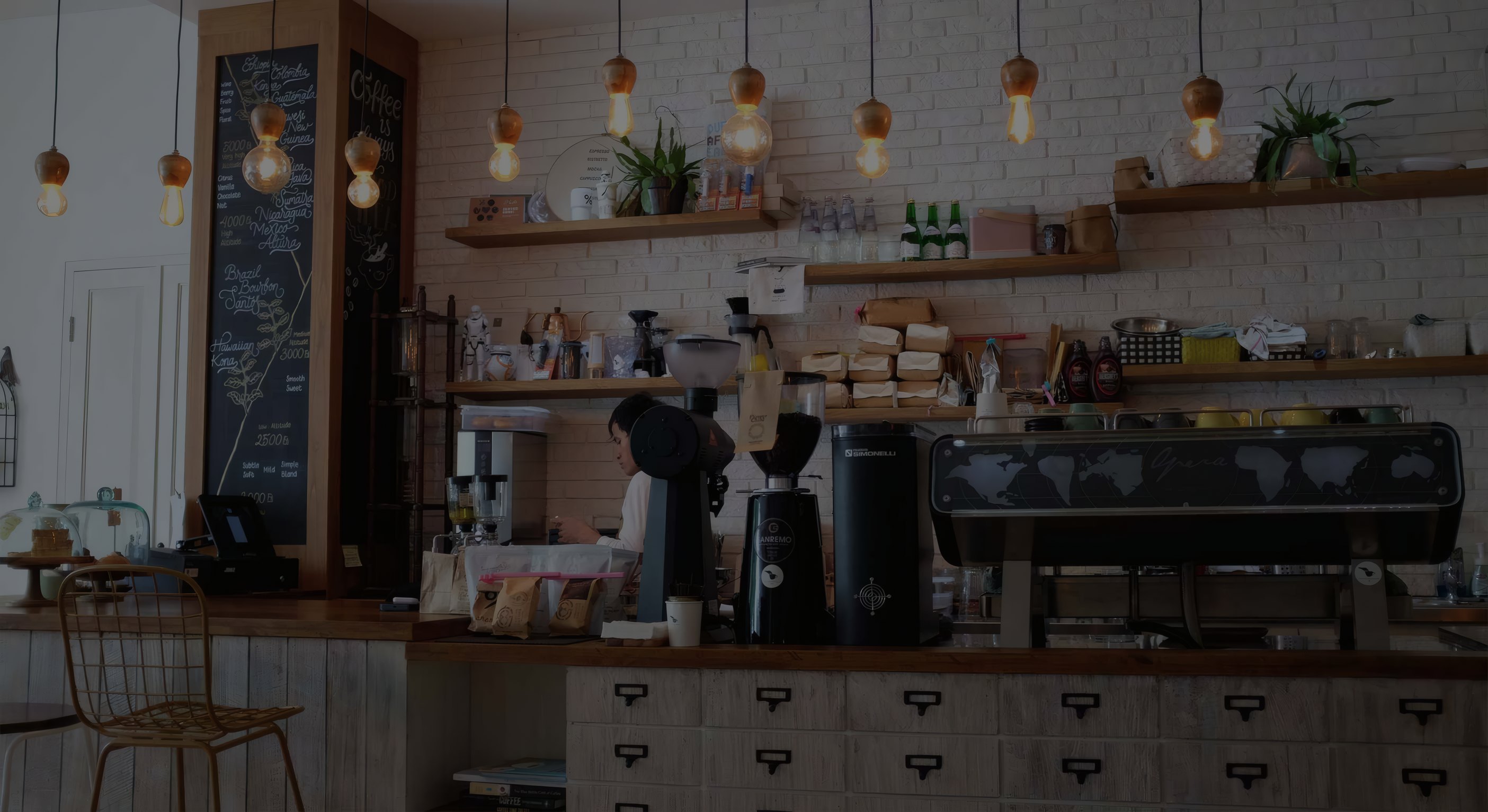 The caffe counter under hanging bulbs
