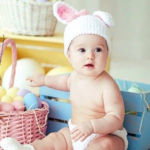 Thumbnail: baby with a teddy bear