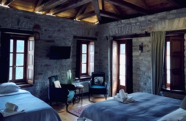 Summit Suite