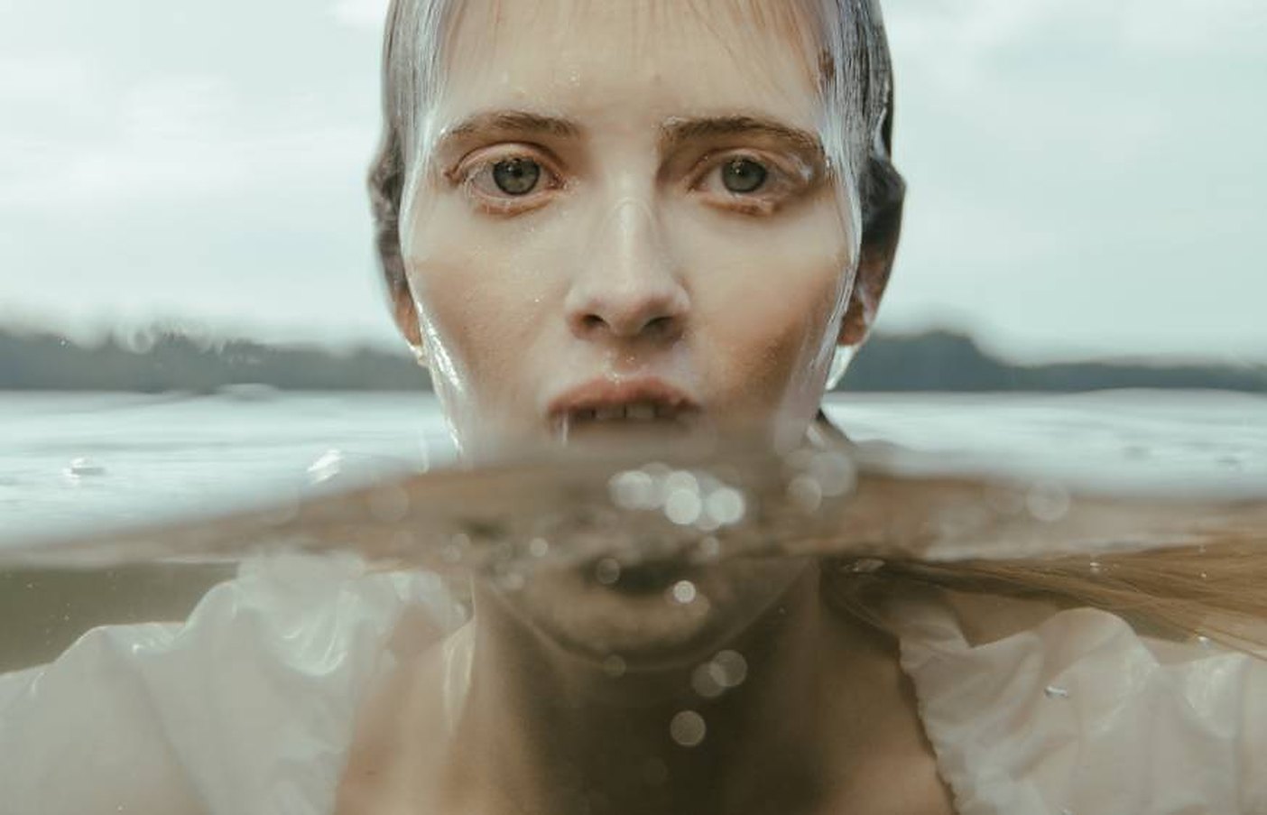 Low Tide, music video for Harbour Lights