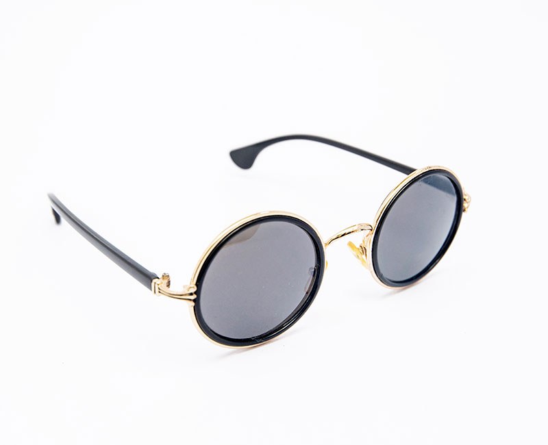 Round tortoiseshell frames