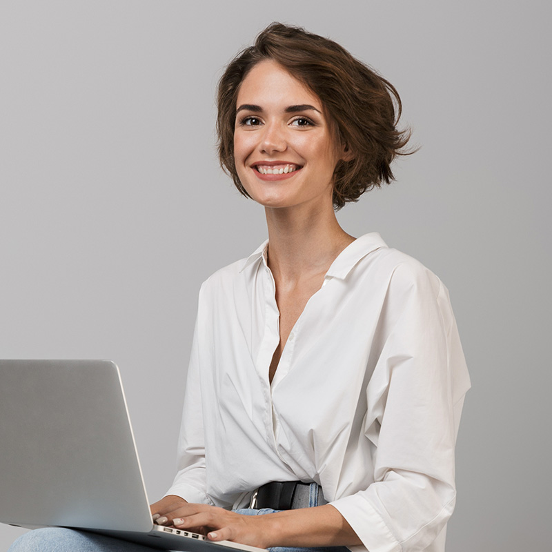 Clara Bennett, Couples & Family Therapist