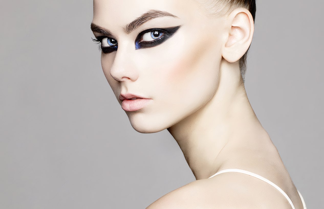 Graphic Liner for Lustre