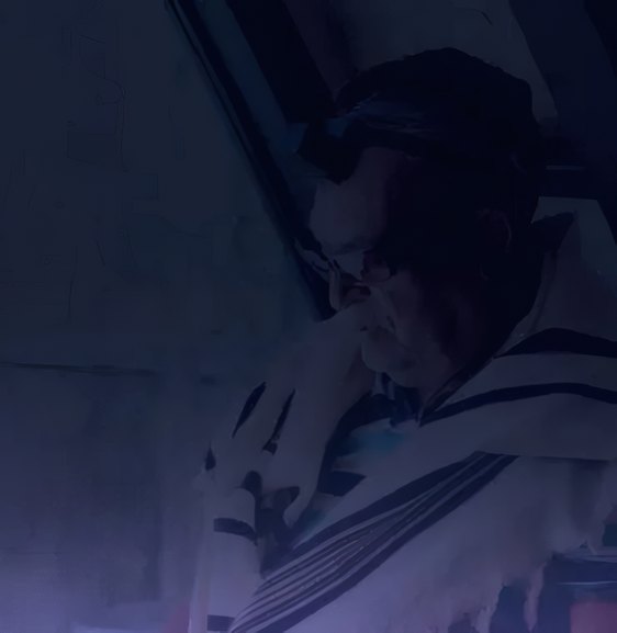A congregant at prayer in a tallit
