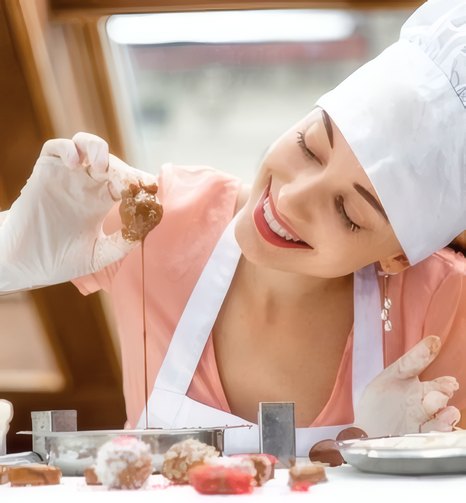 Mia Duval, Confectioner