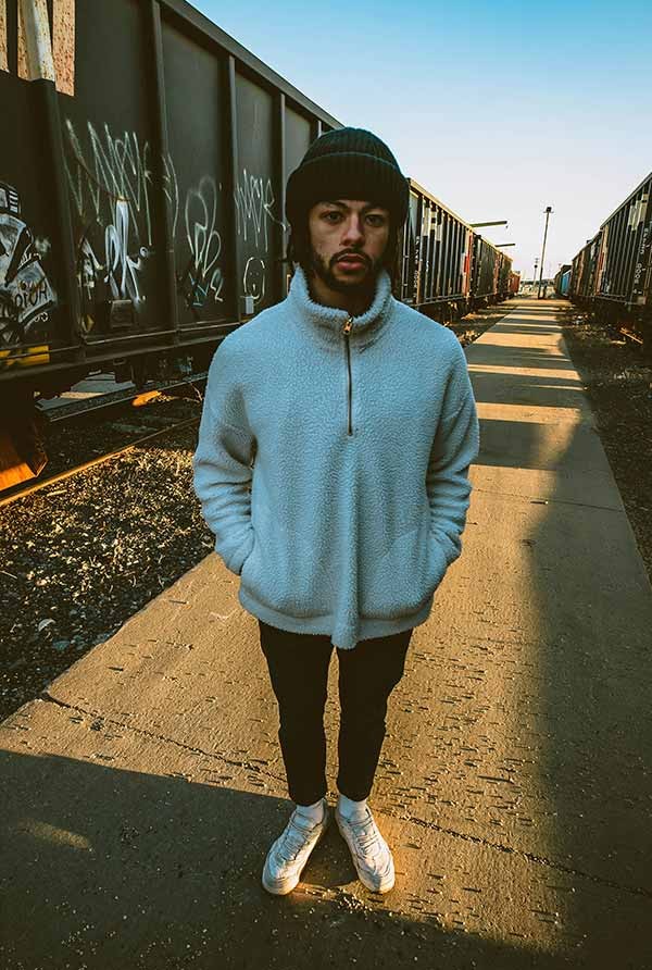 Look 02, Rail Line