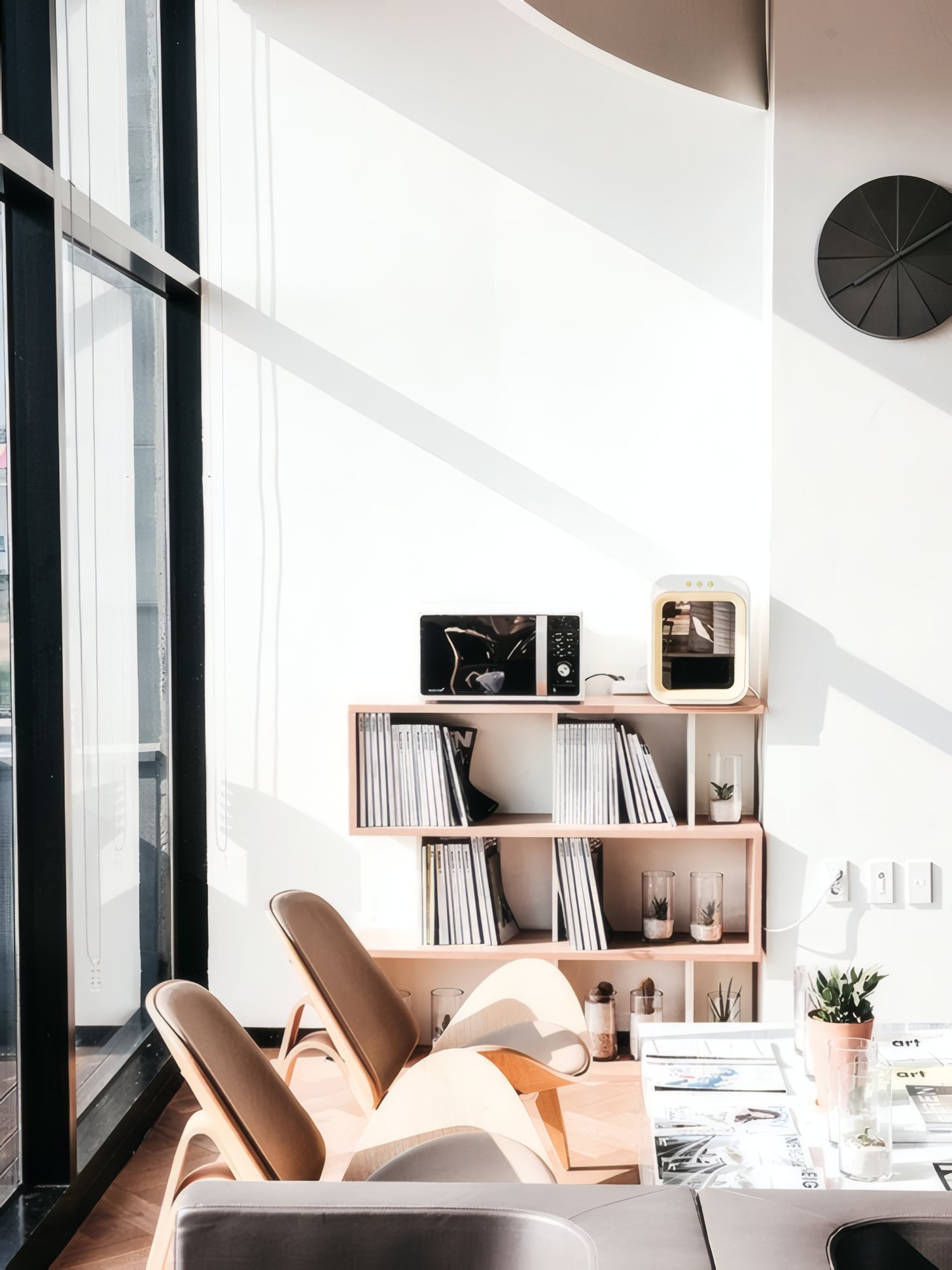 Shelf Apartment by Vanta Architecture
