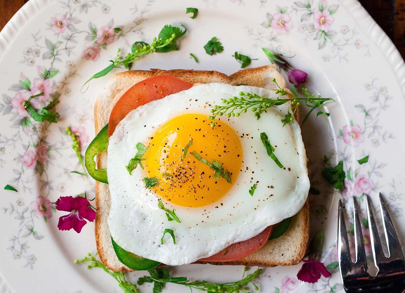 Uovo & Tomato Toast