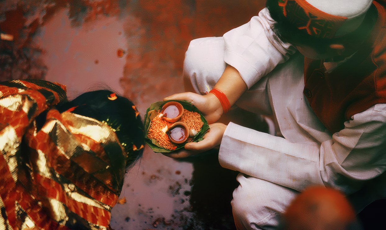 Hands offering the Navratri lamp
