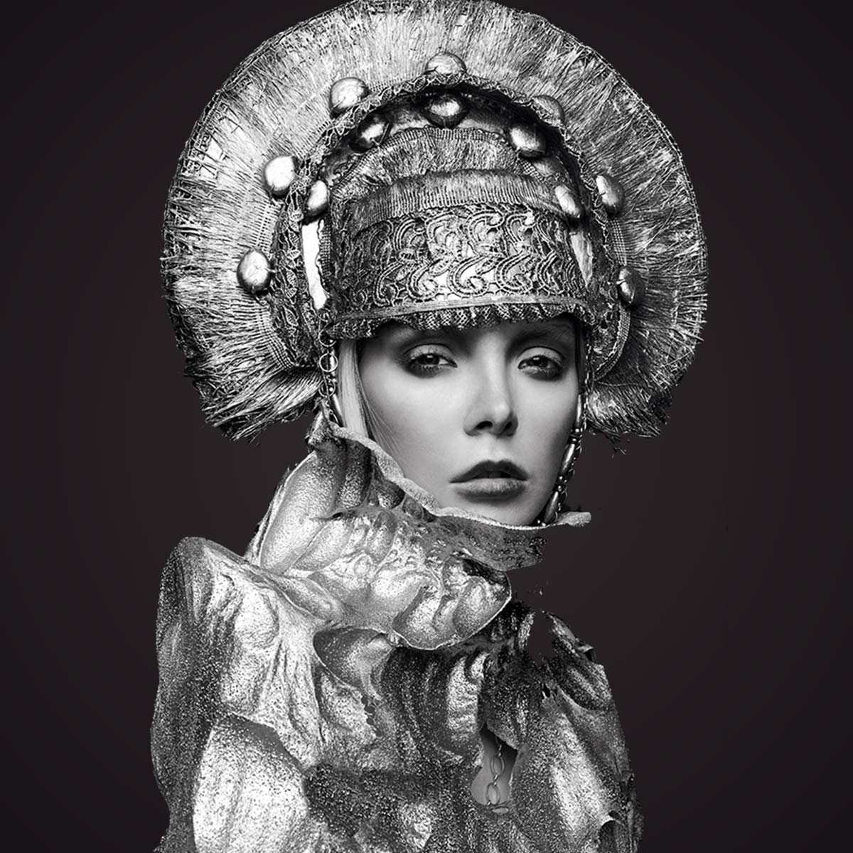 A silver headdress for Maison Ardent