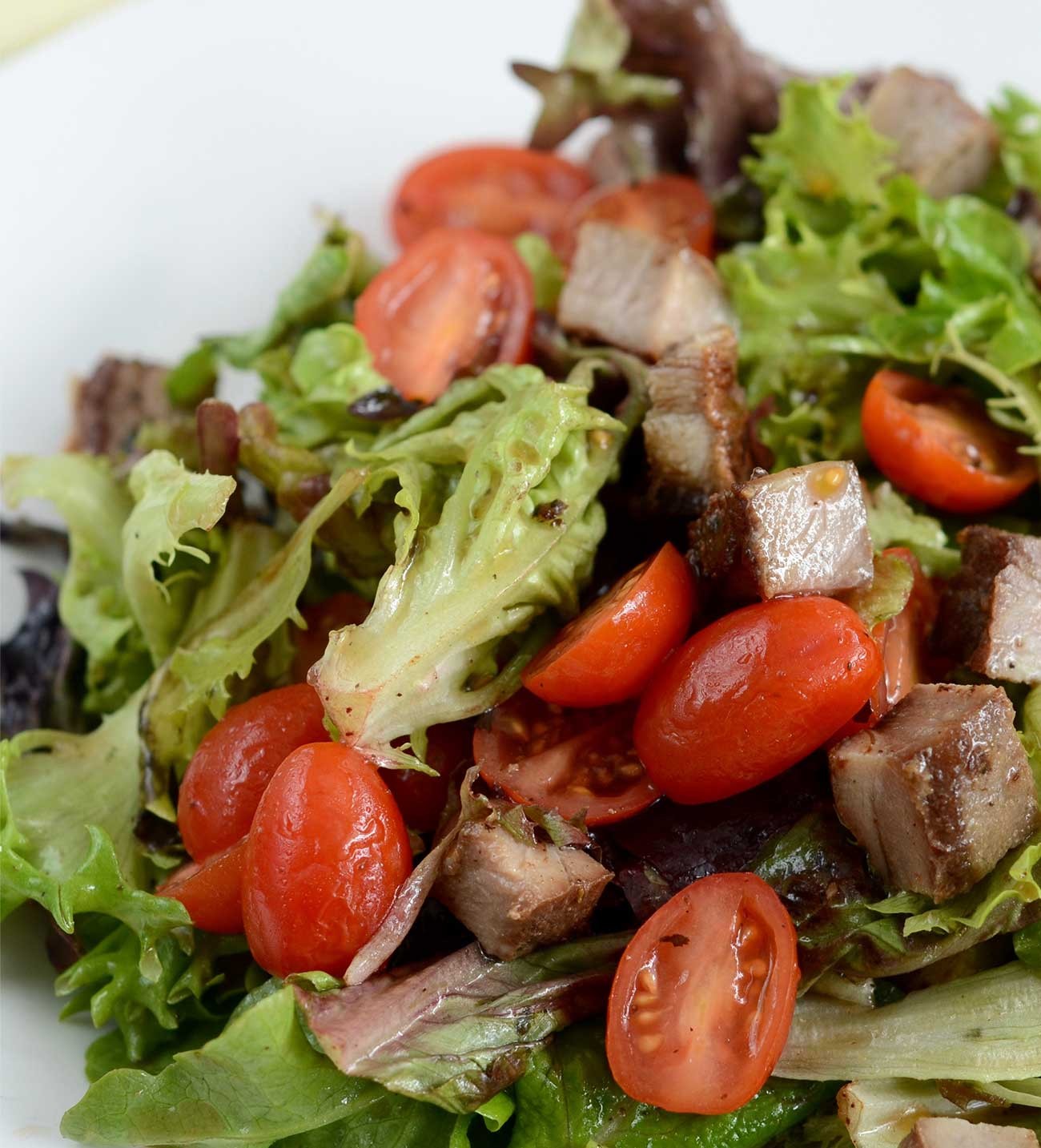 Steak Salad With Goat Cheese